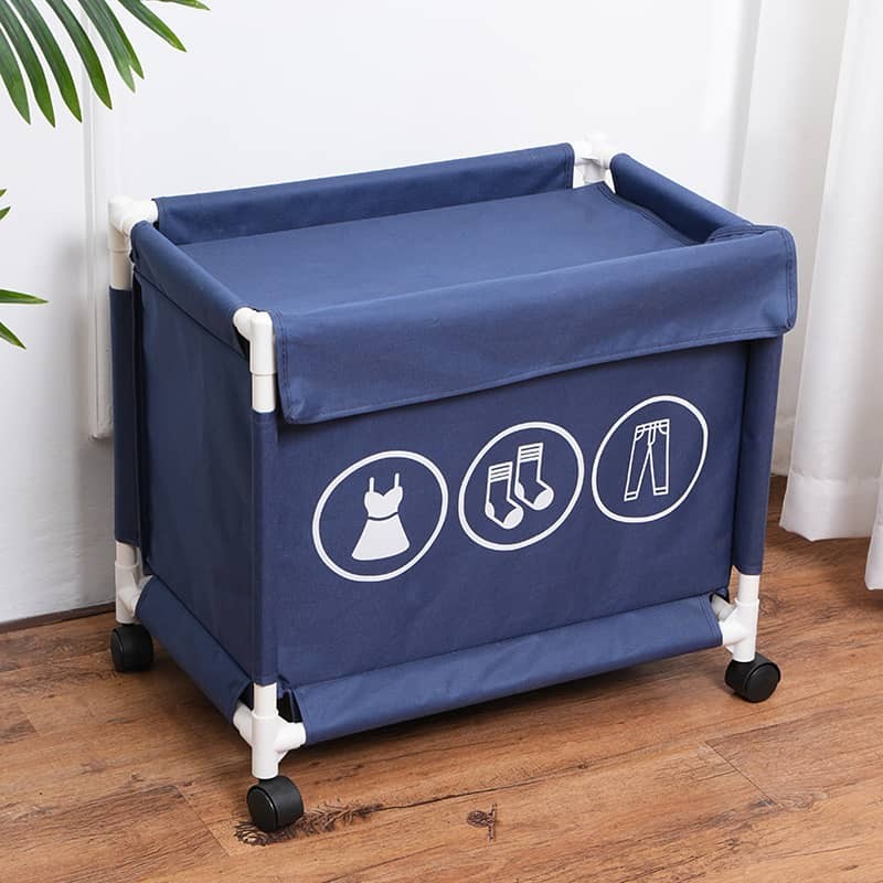 سلة غسيل قماشية مع عجلات